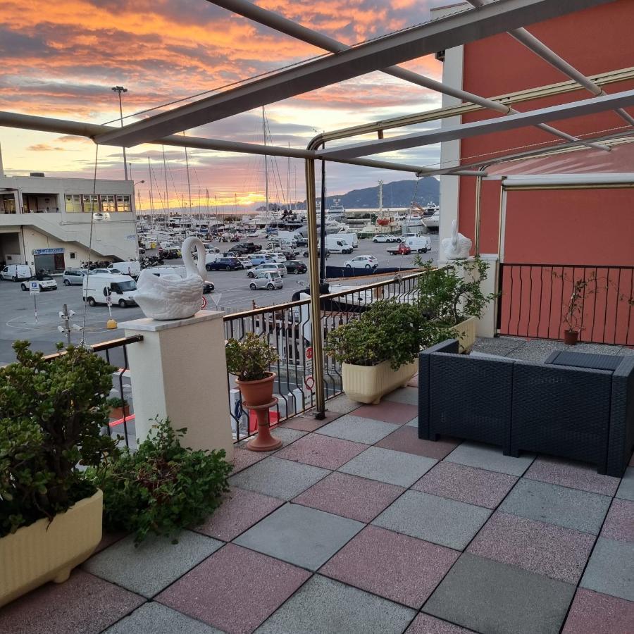 Albergo Stella Di Mare Lavagna Exterior foto