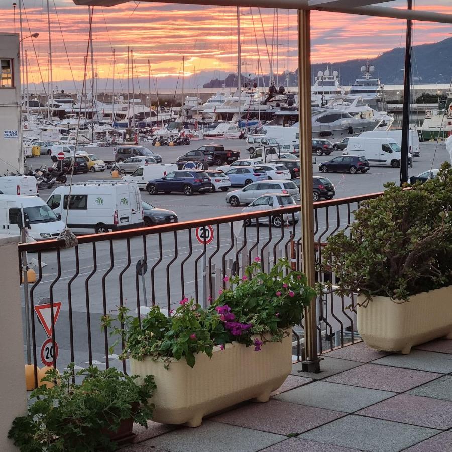 Albergo Stella Di Mare Lavagna Exterior foto
