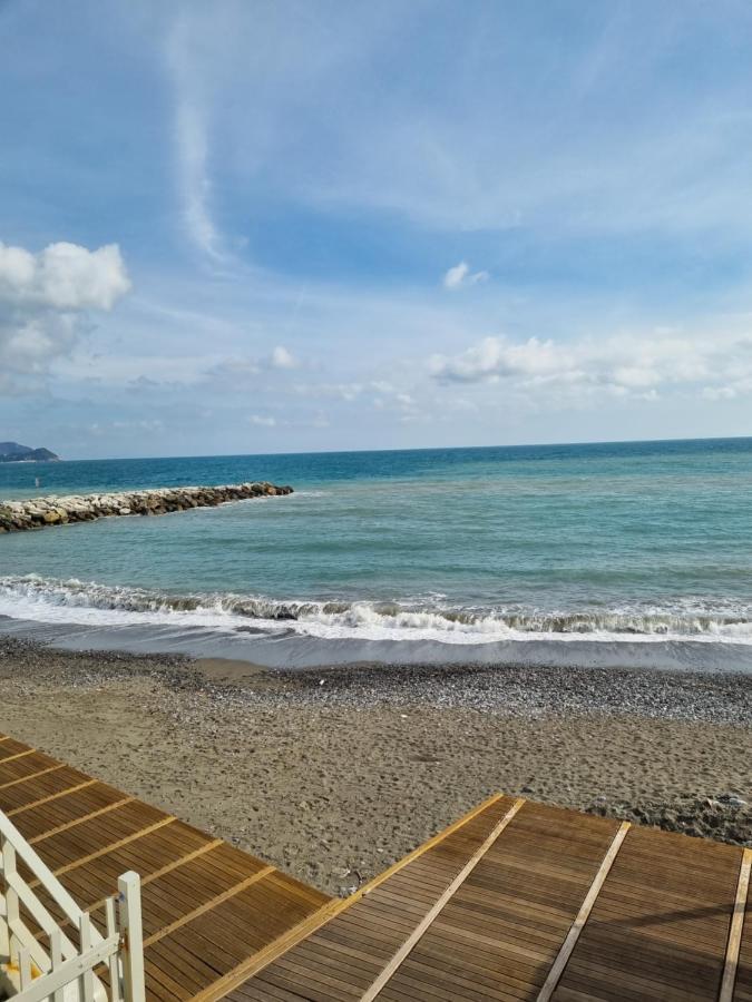 Albergo Stella Di Mare Lavagna Exterior foto