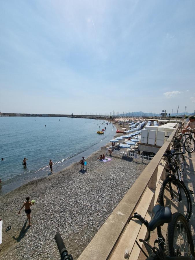 Albergo Stella Di Mare Lavagna Exterior foto